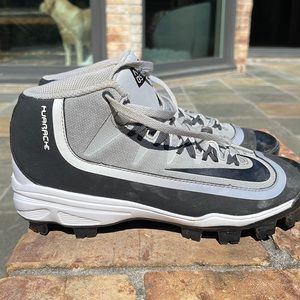 Barely worn Nike boys Cleats